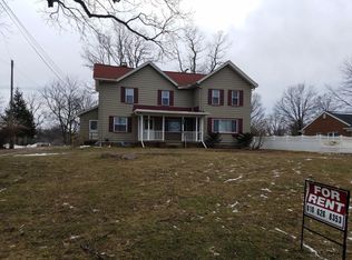 805 W Broad St APT B, Linden, MI 48451