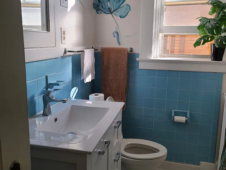 483 Orange St #2 — Photo 10