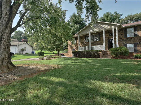 3814 Dovefield Ct, Louisville, TN 37777