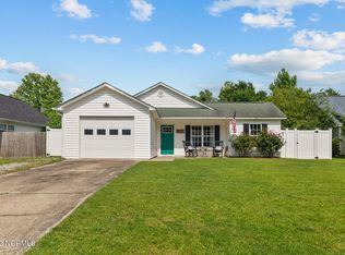 118 Luke Ct, New Bern, NC 28560