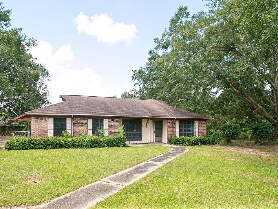 1st image of 1909 Arcadian Cir