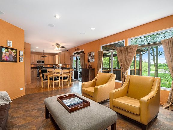 2nd image of 1208 Sun Lake Ct