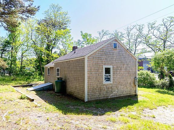 4th image of 36 Cove Road