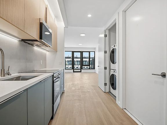 3rd image of 2363 Bedford Ave #707B