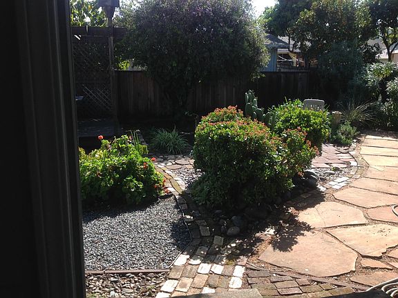 3rd image of 2470 Greenwood Dr