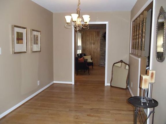 5th image of 8826 Benson St