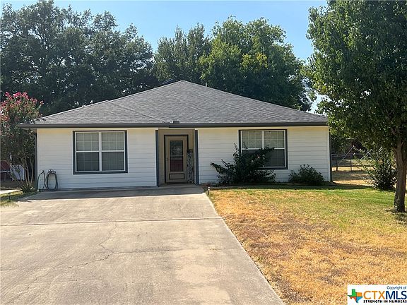 2nd image of 2992 Camelot Ln