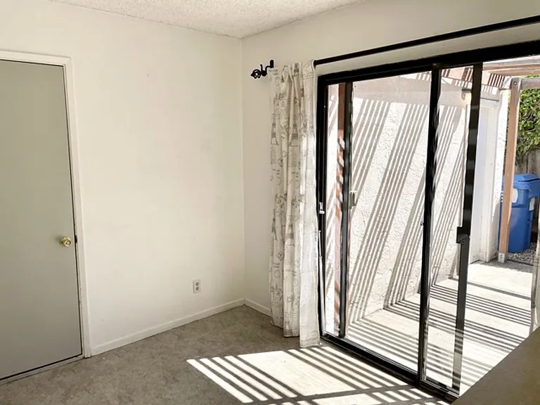 1388 Cavalier Ln — Photo 4