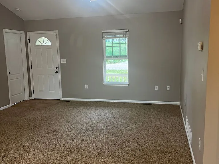 23568 Roulette Rd — Photo 7