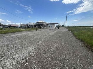 104 Tiger Ln, Grand Isle, LA 70358
