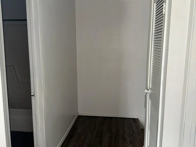 Looking back to the stairs from bedroom 2