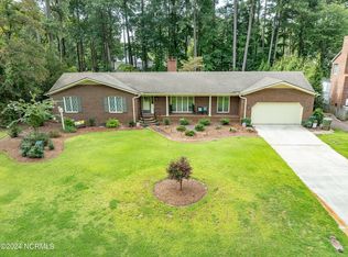 406 Alderson Rd, Washington, NC 27889
