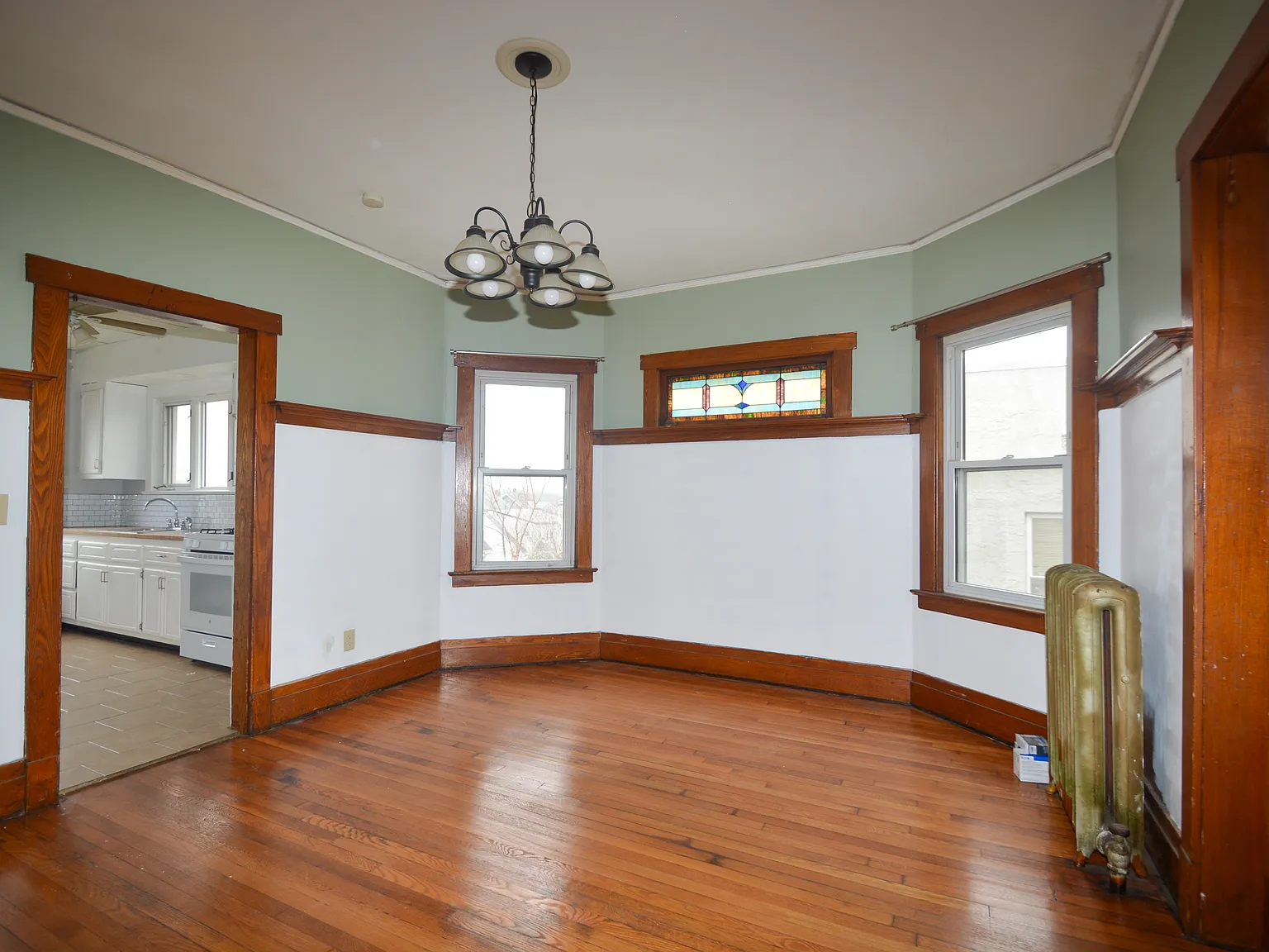4 bed, 1205 sqft, $2,900 — Photo 3