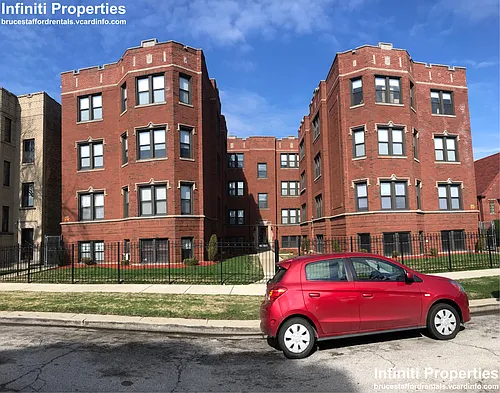 10740 S Calumet Ave #2N Photo 1