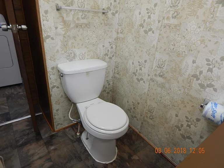 Commode