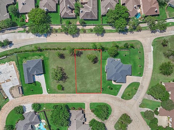 2nd image of 78 Hillsborough Dr E
