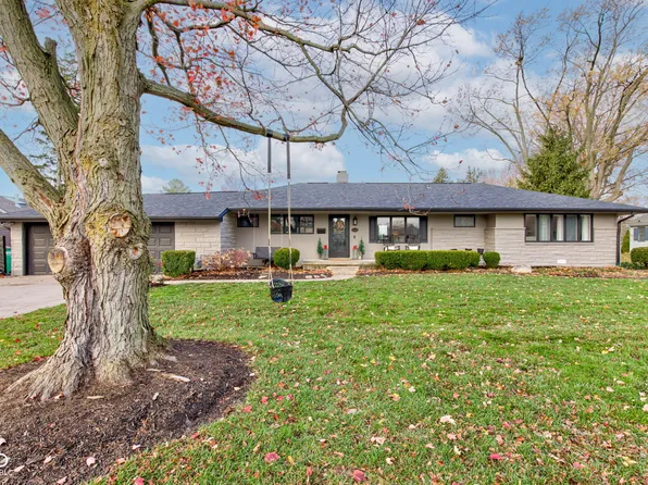 2324 Elmwood Dr, Lebanon, IN 46052