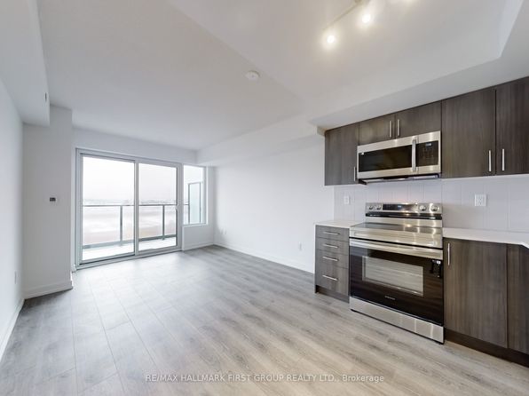 1435 Celebration Dr #516, Pickering, ON L1W 0C3