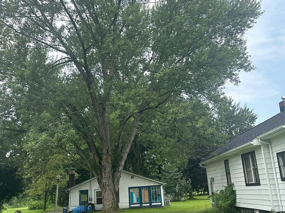 1st image of 2044 Warren Ave