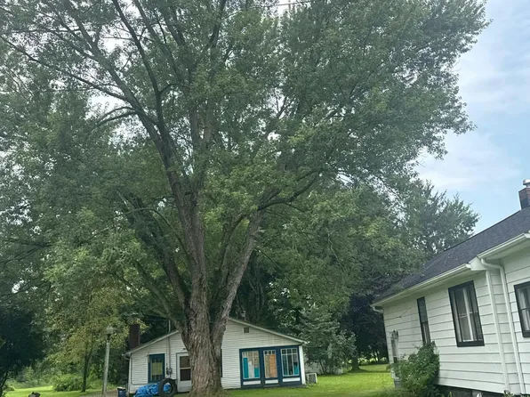 2044 Warren Ave, Akron, OH 44320