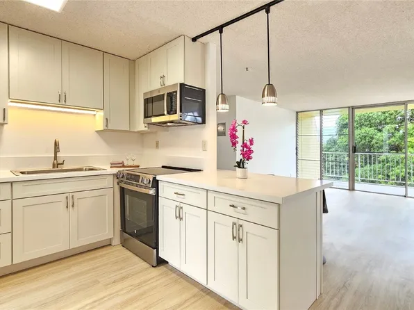95-2056 Waikalani Pl APT A402, Mililani, HI 96789