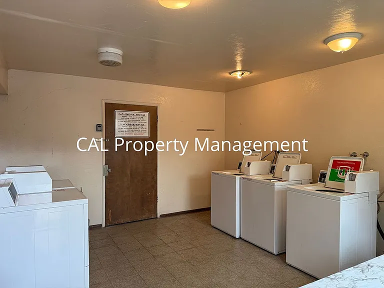 3050 Sunset Ave — Photo 15