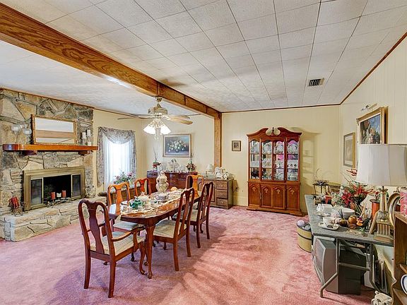 5th image of 1212 Briarwood Dr