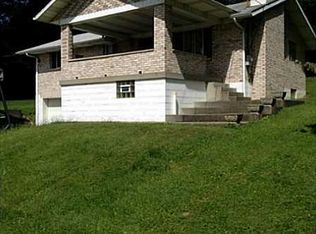 72 Atlantic Dr, Clarksburg, PA 15725
