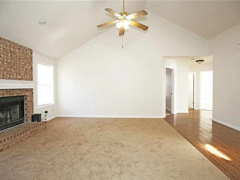 2308 Sycamore Trl — Photo 21