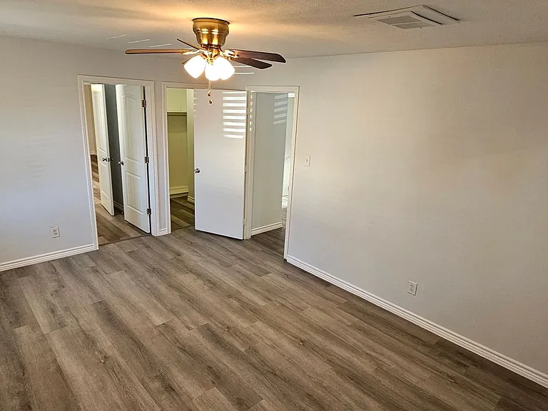 1401 E Sherman Dr — Photo 13