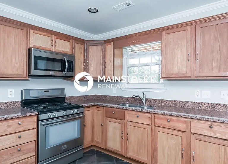 3930 Laurel View Cir — Photo 9