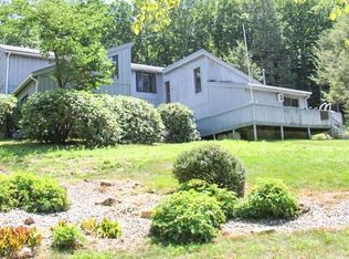 7 Hillcrest Ave, South Deerfield, MA 01373