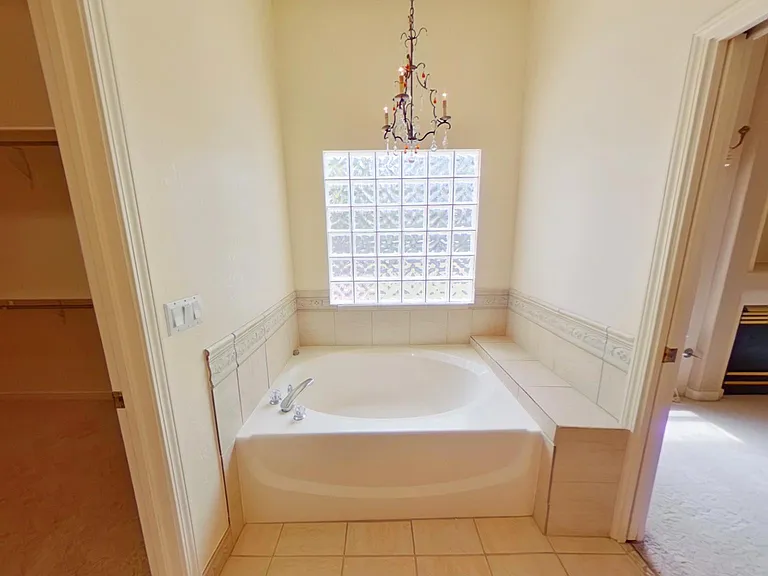 4016 Pasaje Pl NW — Photo 37