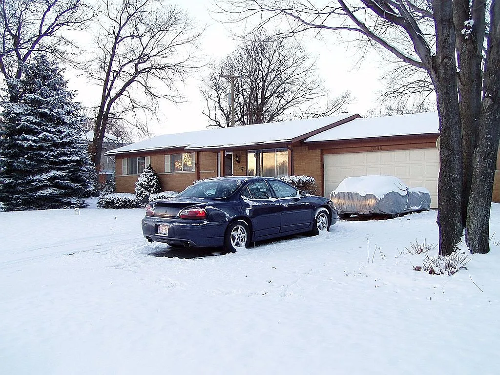 8186 Vanden Dr photo 1