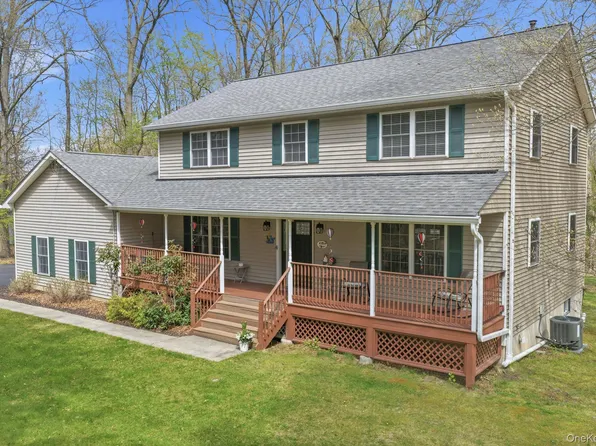 11 Peacock Circle, Washingtonville, NY 10992