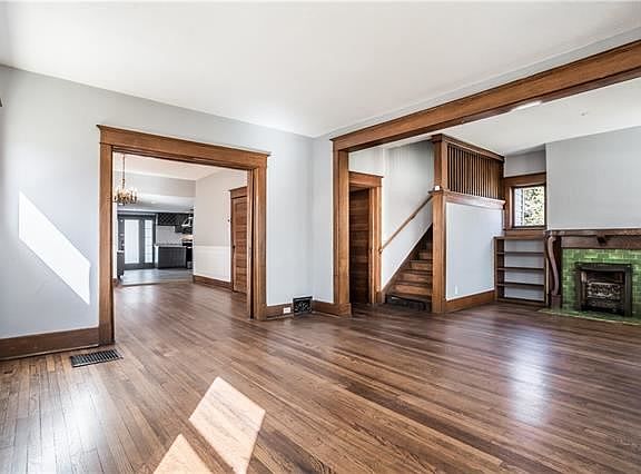 5th image of 250 N 14th St