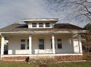 134 N Main St, Canton, NC 28716