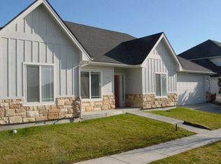 1232 N Trail Crk, Eagle, ID 83616