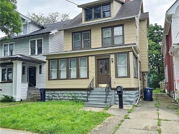 2nd image of 41 Victoria Ave