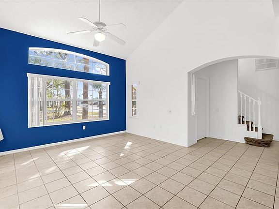 5th image of 1001 Park Ridge Cir
