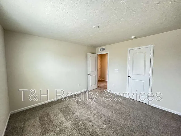 13153 Himalaya Cir — Photo 27