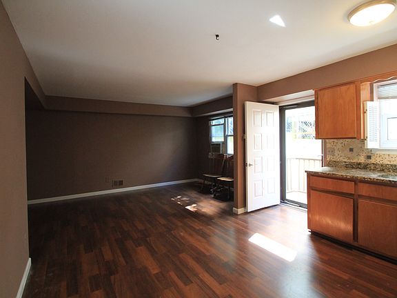 4th image of 41 Braisted Ave #1