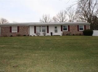 1375 Devon Dr NE, North Canton, OH 44720