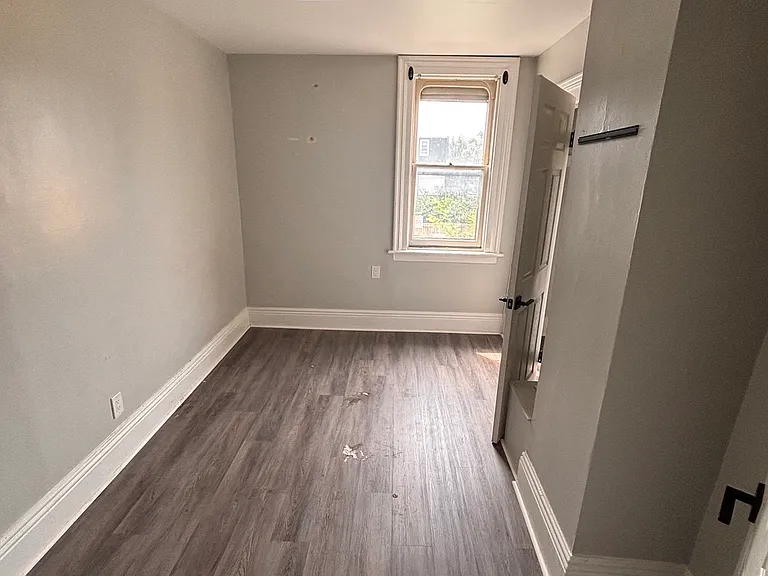 152 Park St #3 — Photo 6