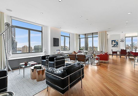 4th image of 556 3rd Ave Penthouse D