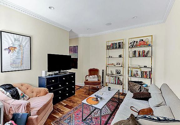 2nd image of 102 Christopher St APT 5A