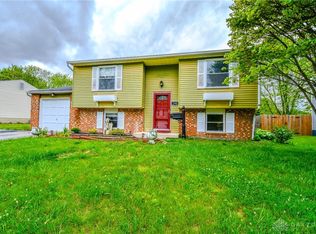 190 Woburn Farm Cir, Englewood, OH