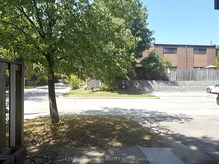1 Grass Meadoway — Photo 5