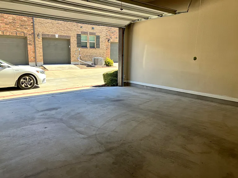 7220 Wyoming Springs Dr — Photo 2