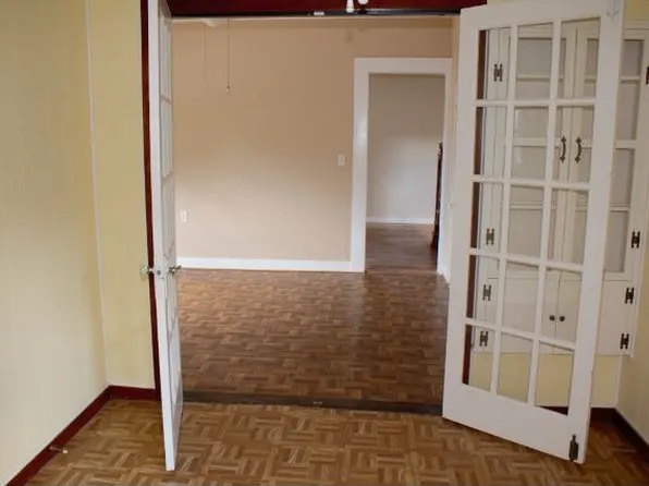 411 N Lake Ave, Avon Park, FL 33825